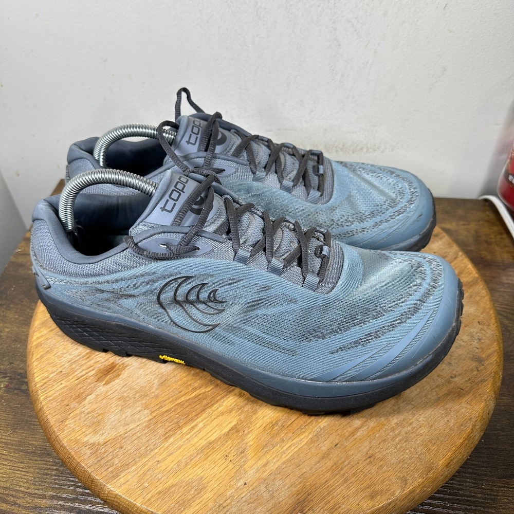 Topo Athletic Pursuit 2 Mens 10.5 Stone Black Zero Drop Trail Running Shoes